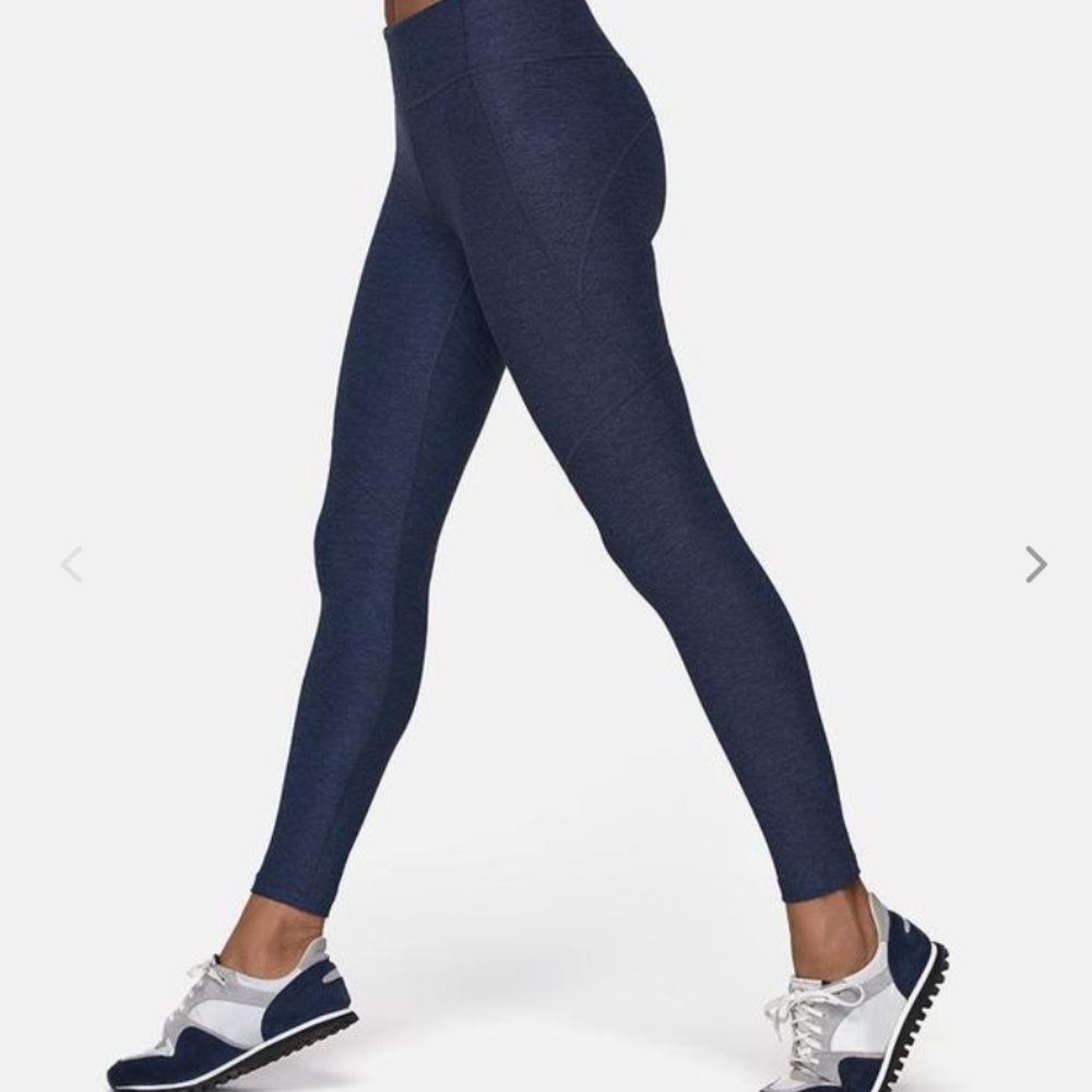 OUTDOOR VOICES 7/8 WARM UP LEGGINGS - Picture 1 of 3